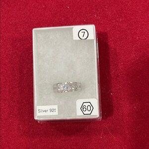 Stunning Silver Ring with Clear Stones